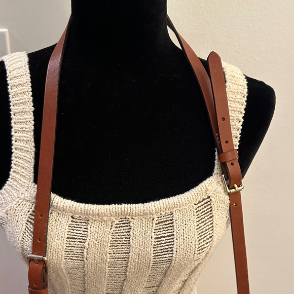 Dooney & Bourke Black and Brown 1975 Leather Shoulder Bag - Preloved - Picture 5 of 16